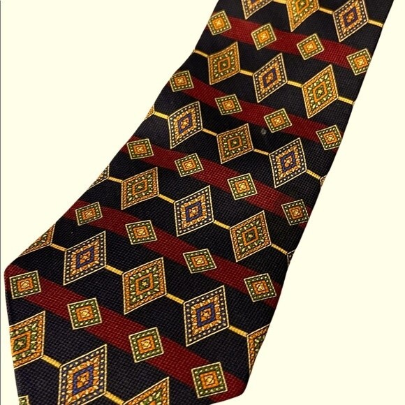 Tommy Hilfiger Tie.Diamond Pattern w/ Red and Blue Stripes.Imported Italian Silk - Picture 1 of 8